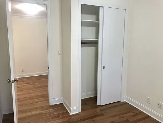 Rented by Avenues Real Estate | media 16