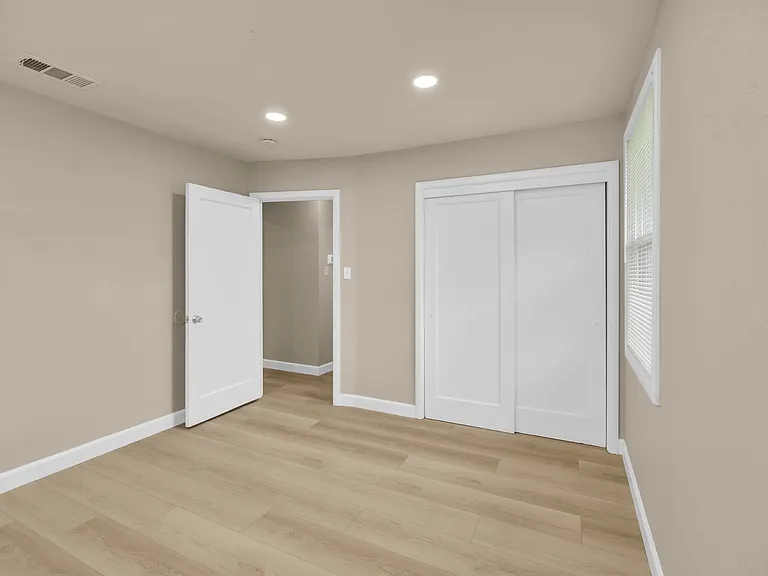 El Camino Duplexes — Photo 57