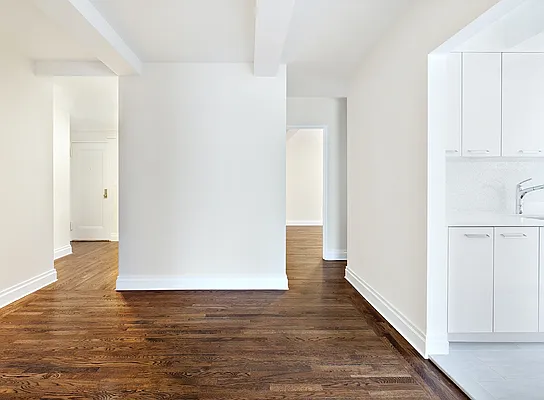 Rented by Central Park South Associates | media 4