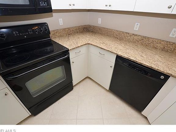 4th image of 1203 NW 9th Ave