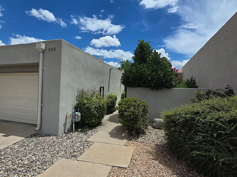3116 Dallas St NE — Photo 3