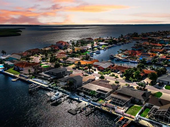 4976 Galleon Ct, New Port Richey, FL 34652