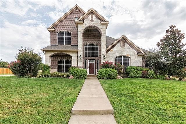 1st image of 107 Dennis Dr