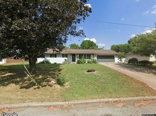 220 Henderson St, Jackson, MO 63755