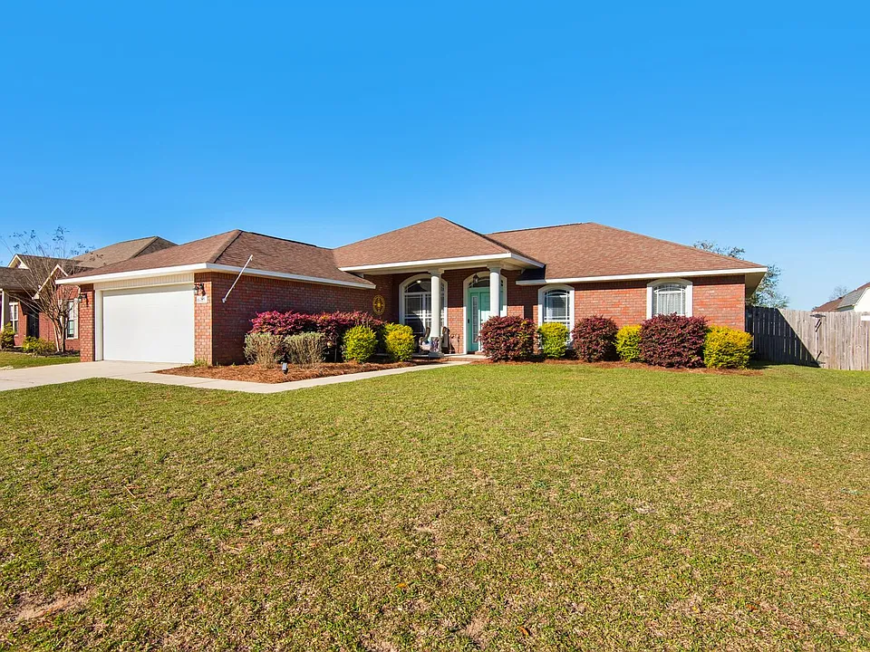 6165 Winchester Cir