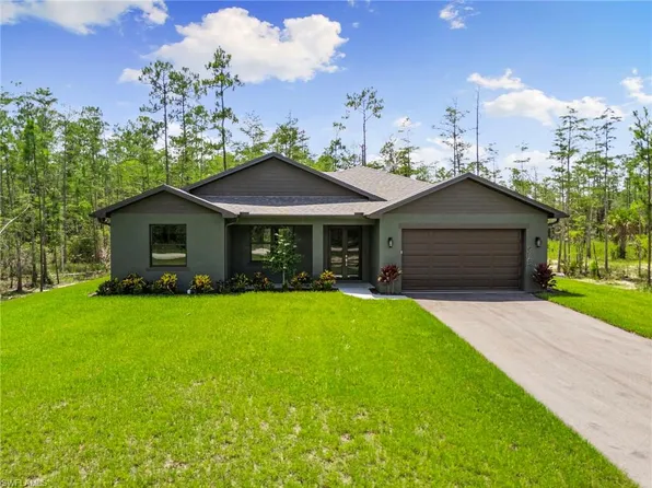 319 Desoto BLVD N, NAPLES, FL 34120