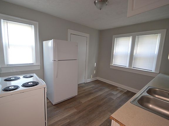 5th image of 1551 Villa Ave #1