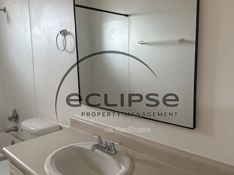 3247 Main St #1 — Photo 9