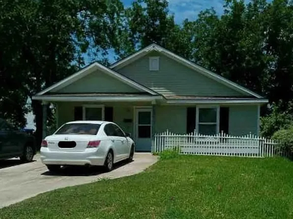 814 8th Ave N, Texas City, TX 77590