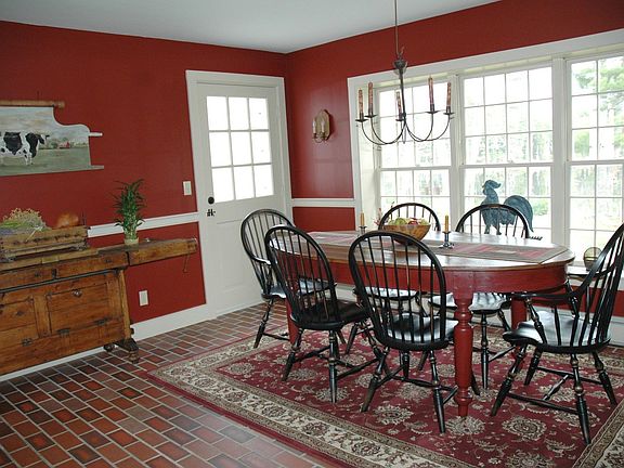 Formal dining room