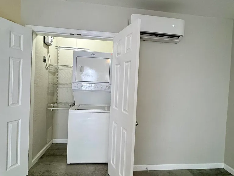 935 8th St #3 — Photo 11