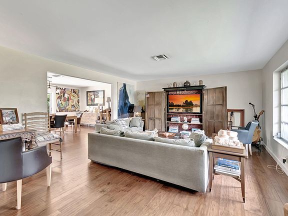 5th image of 2561 SW 13th Court