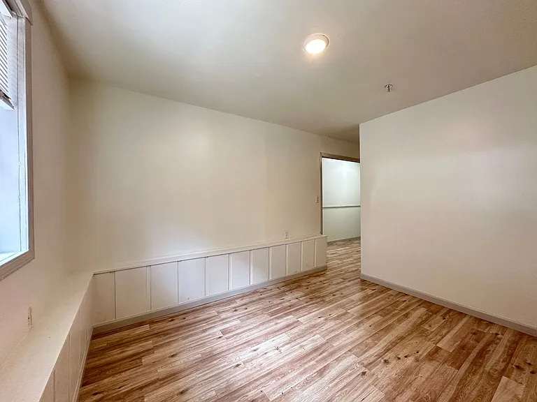 1341-1345 Minna Street — Photo 11