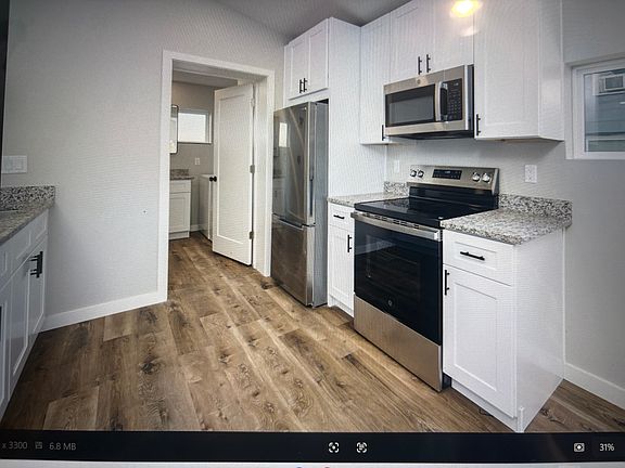 5th image of 1121 Queen St N #1/2