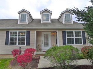 126 Windsor Cir, Aurora, OH 44202