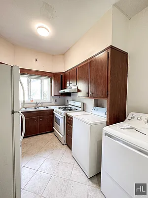 Rented by Highline Residential | media 3