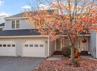 40 Mountain Laurel Ln #31, Fitchburg, MA 01420