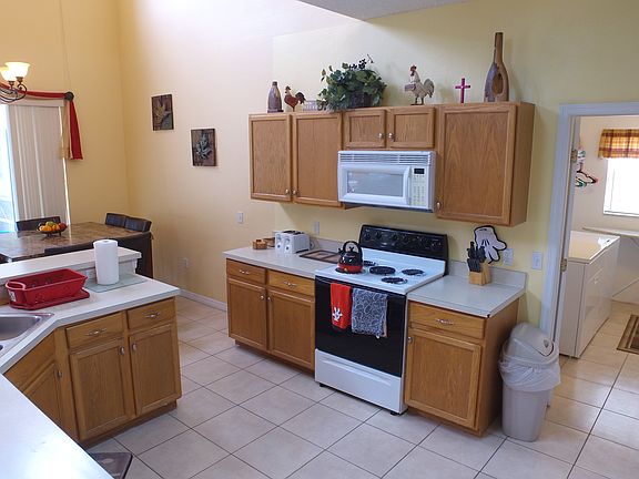 2nd image of 5425 Dahlia Reserve Dr