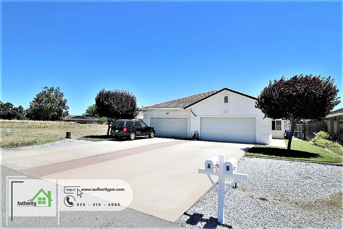 Building Photo - 22375 Rio Alto Dr #B