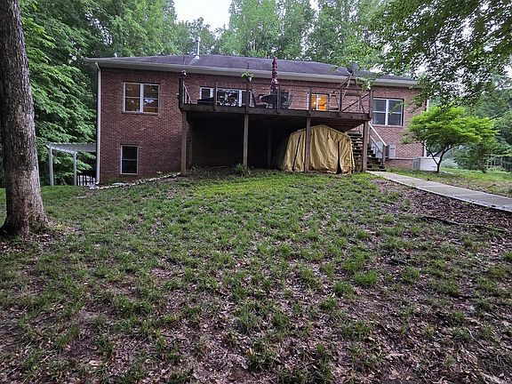 3rd image of 172 Periwinkle Hill Rd