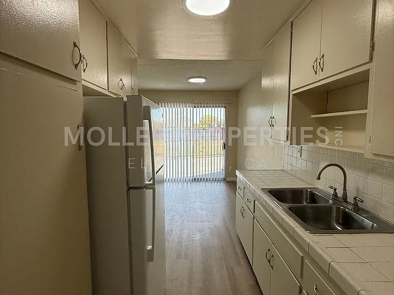 San Gabriel 803 — Photo 6