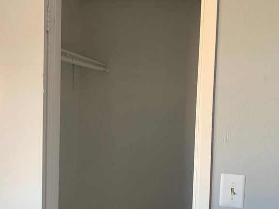 3rd image of 979 Willow Ave #979