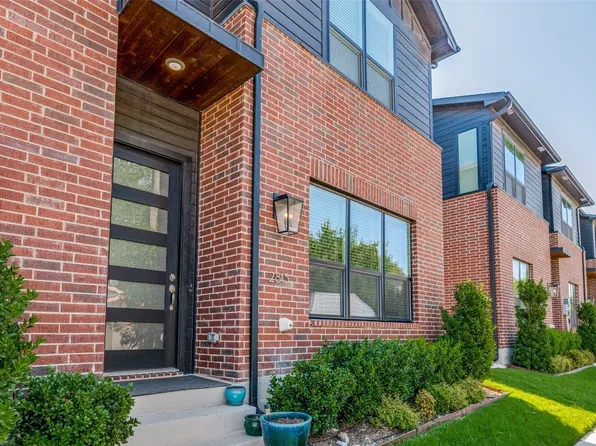 2815 Stanley Ave, Fort Worth, TX 76110