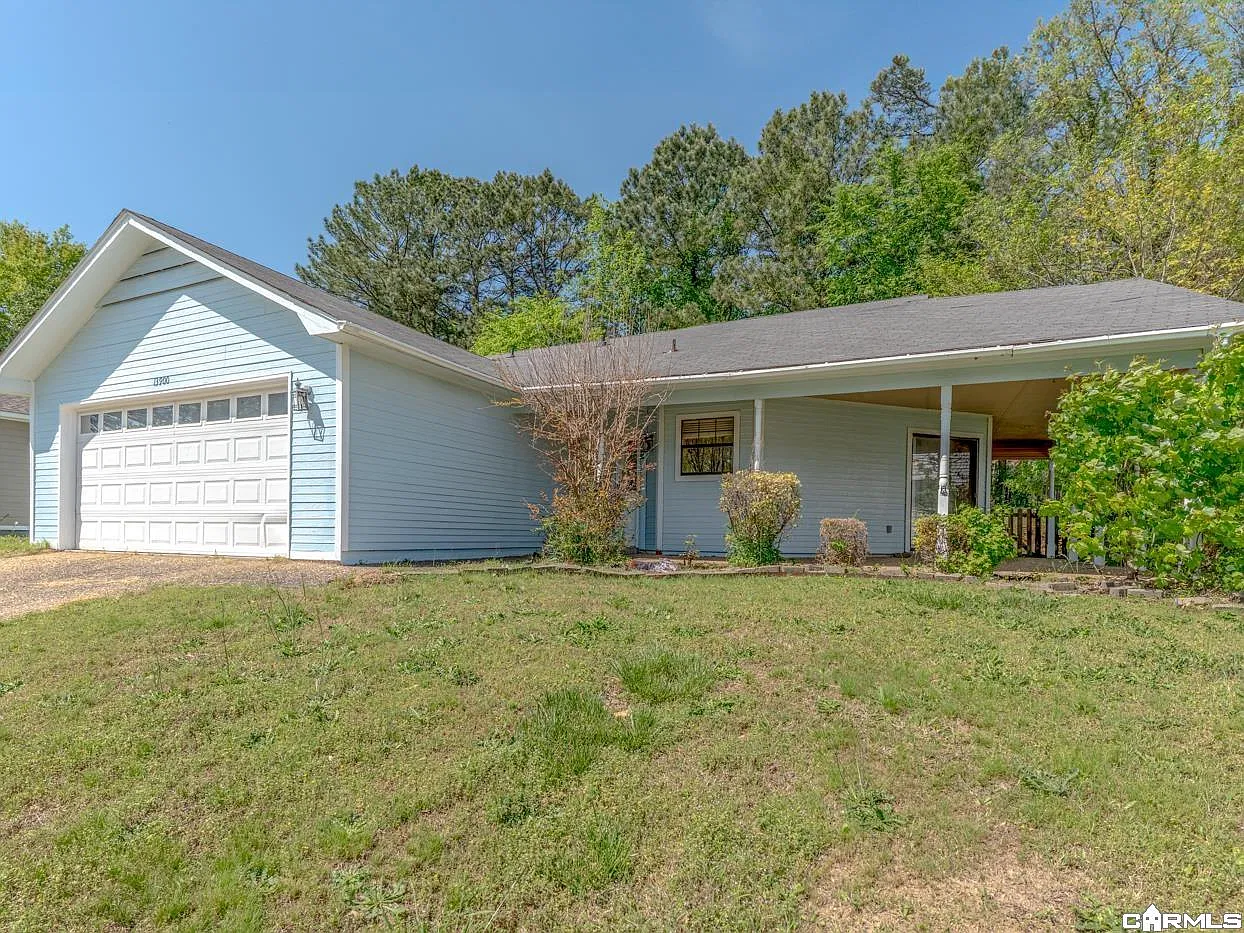3 bed, 2.0 bath, 1390 sqft, $1,650 — Photo 2