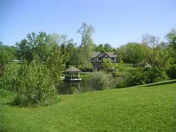 3020 Mann Rd, Blacklick, OH 43004