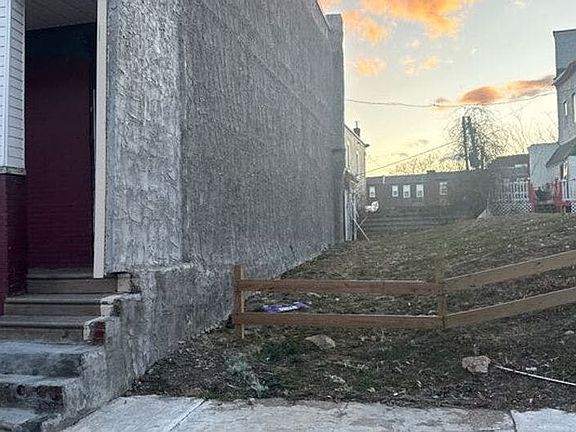 3rd image of 1808 S Conestoga St