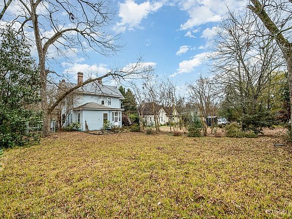 154 Saluda St Chester SC 29706 Zillow