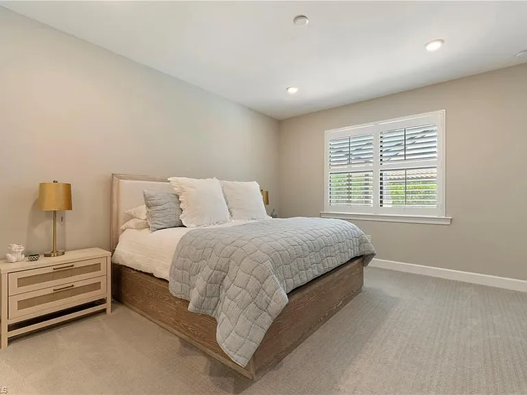 19712 Deming Ln — Photo 12
