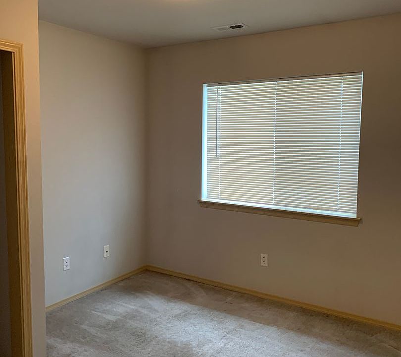 1st image of 162 171st St E