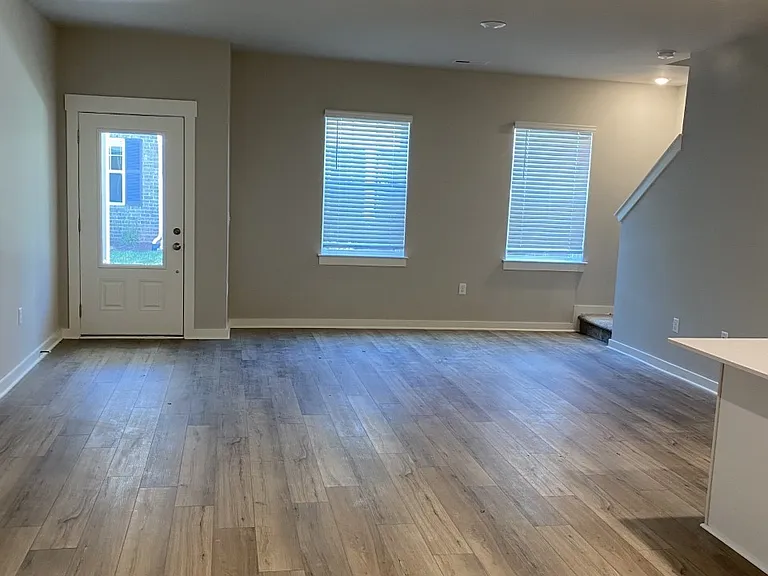 4508 Ropha Ct — Photo 5