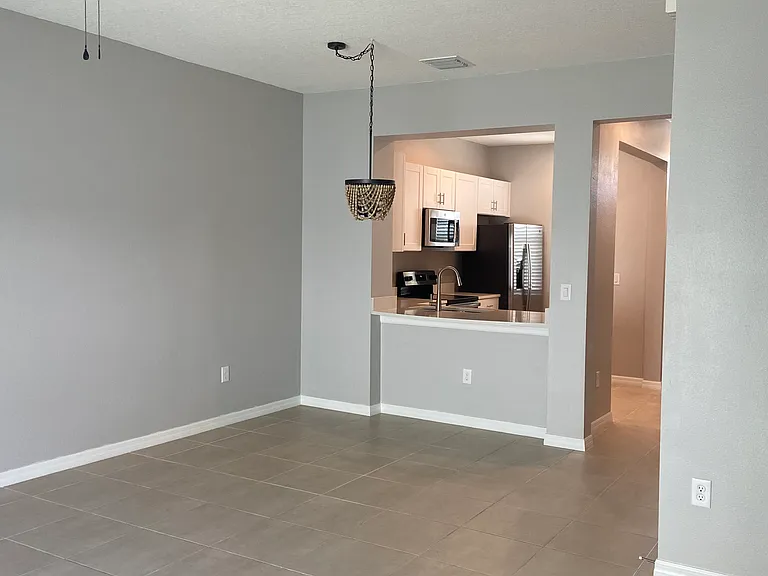 6130 Fairmont Ln — Photo 10