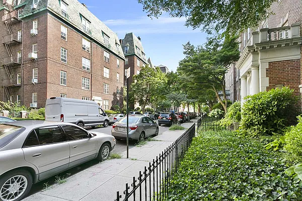 Sold by Corcoran | media 20