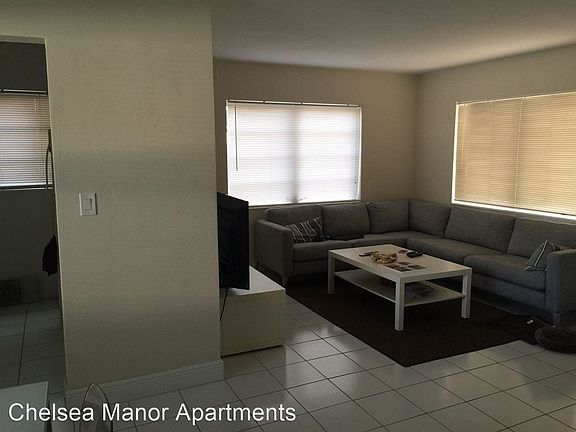 4th image of 4405 NE 21st Ave APT 28