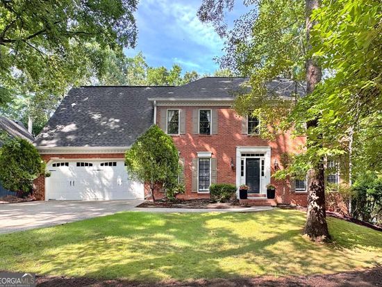 335 Woodchuck Ct, Roswell, GA 30076