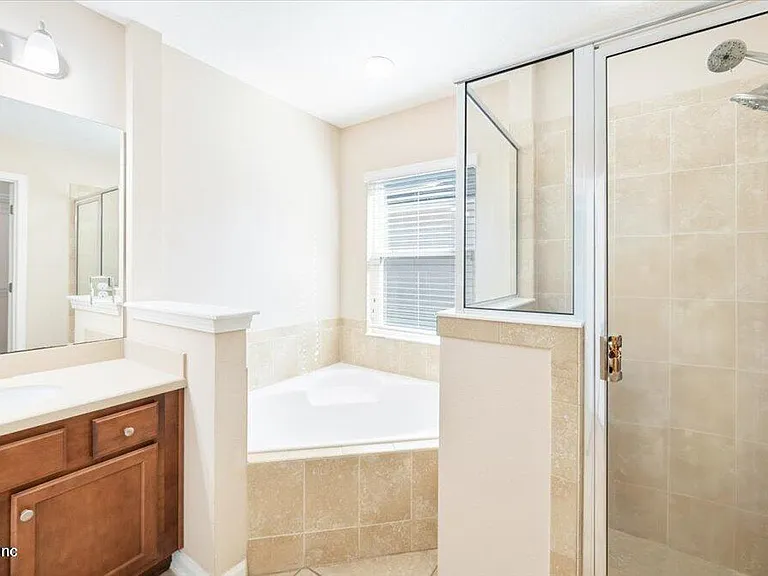 16050 Dowing Creek Dr — Photo 9