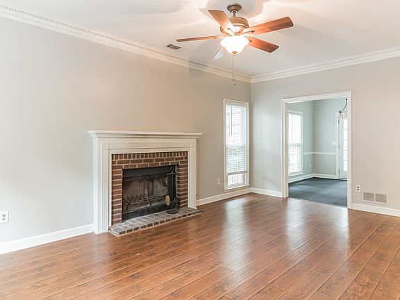 2nd image of 3206 Rimrock Dr