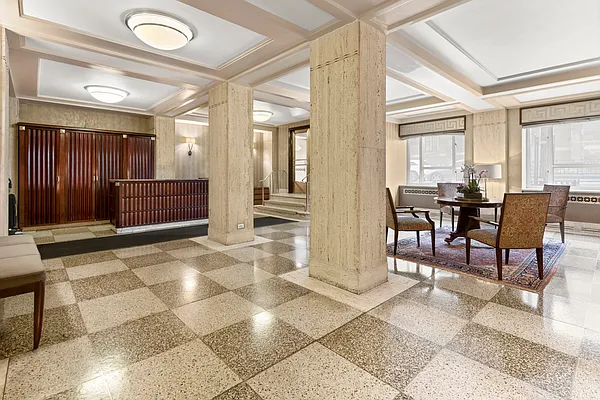 Sold by Compass | media 9