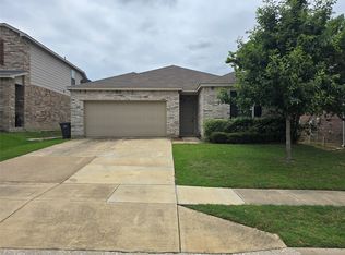 2428 Lohani Ln, Fort Worth, TX 76131