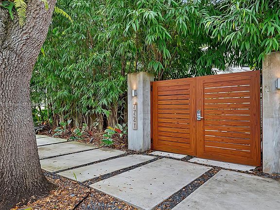 3rd image of 7721 SW 60th Ave