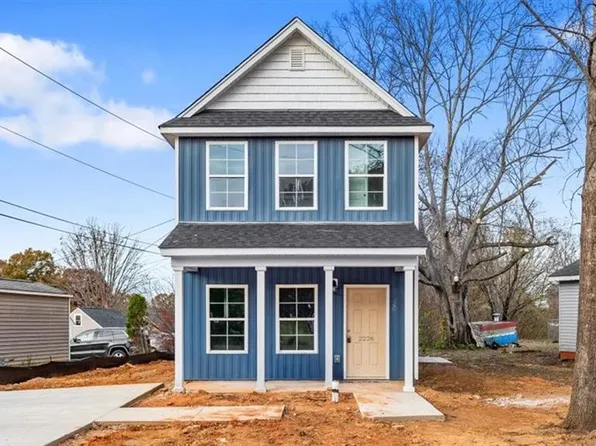 2226 Smith St, Reidsville, NC 27320