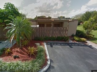 10330 Greenhouse Rd, Pembroke Pines, FL 33026