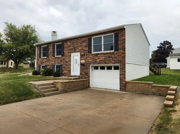2517 Waller St, Dubuque, IA 52002
