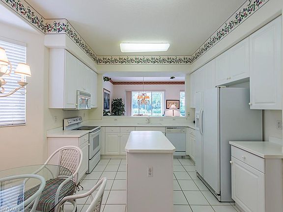 5th image of 642 Vintage Reserve Cir #3-A