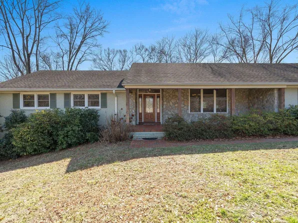109 Trafalgar Rd, Greenville, SC 29617