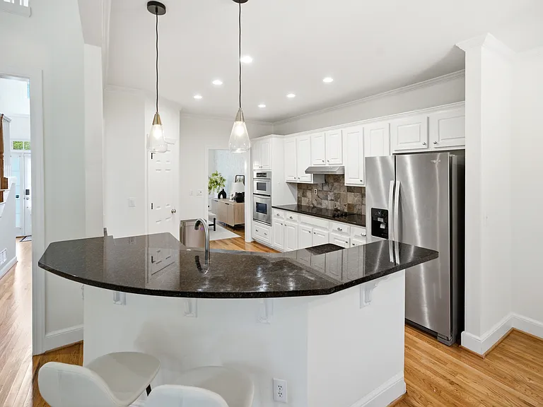 5008 Highland Oaks Ct SE — Photo 8