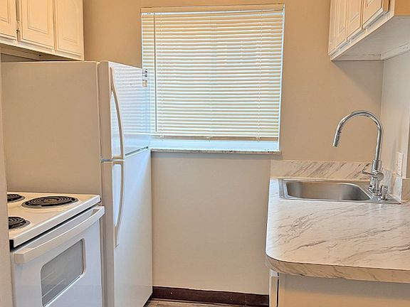 3rd image of 714 Clifton Colony Dr #611-13